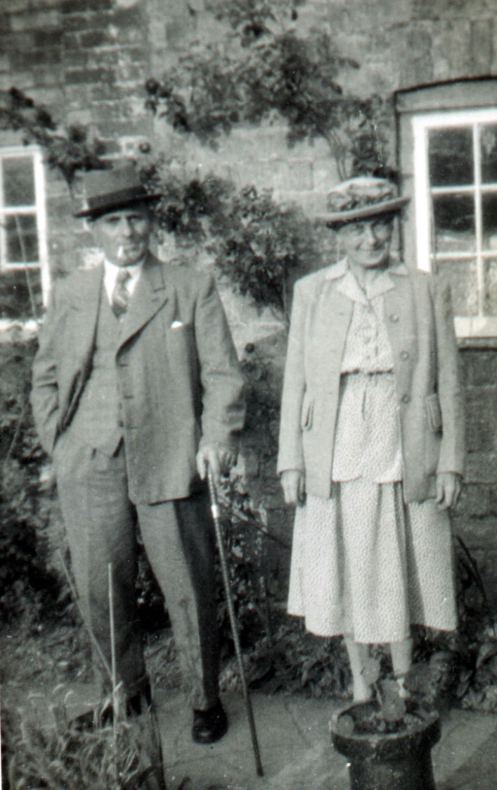 Fred "Ted" Titmuss and his wife Ruth in later years.